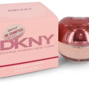 Dana Karan New York Be Tempted Perfume